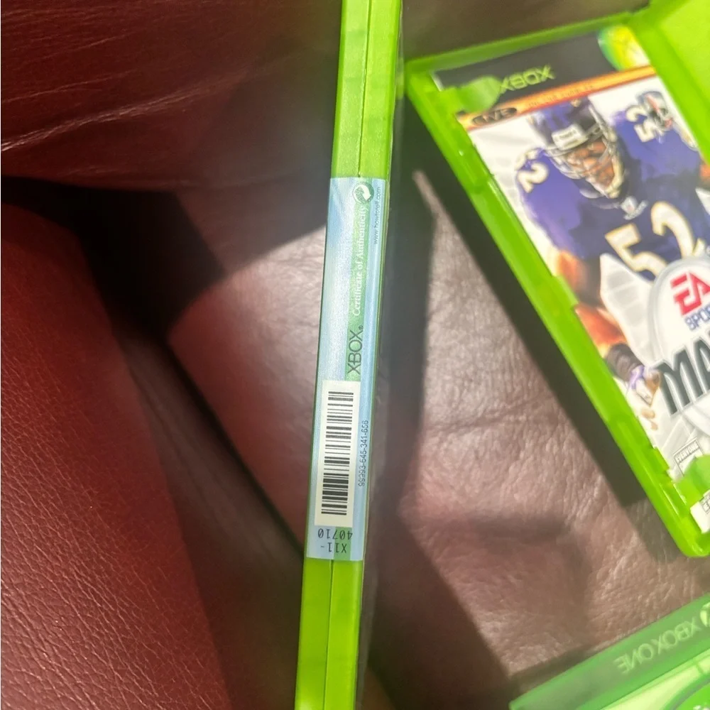 Lot collection of Xbox and Xbox 360 games Madden fifa mlb elder scroll